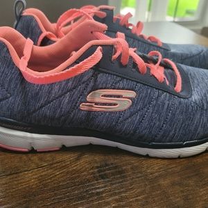 Skechers lite weight sz 8.5